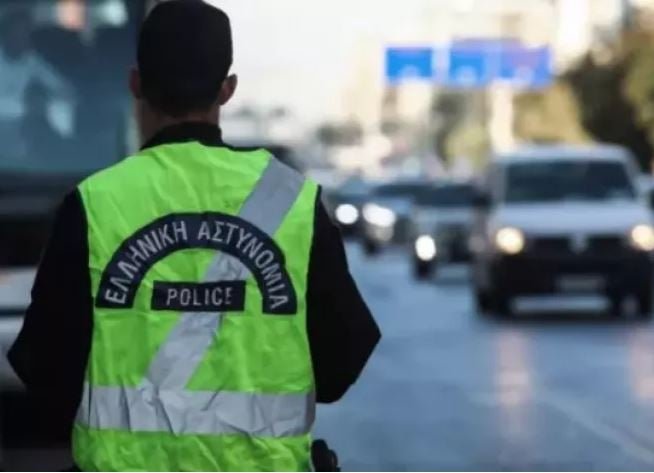 Θεσσαλονίκη: Πήγε να υποβάλει ένσταση για κλήση της Τροχαίας με… πλαστή άδεια οδήγησης