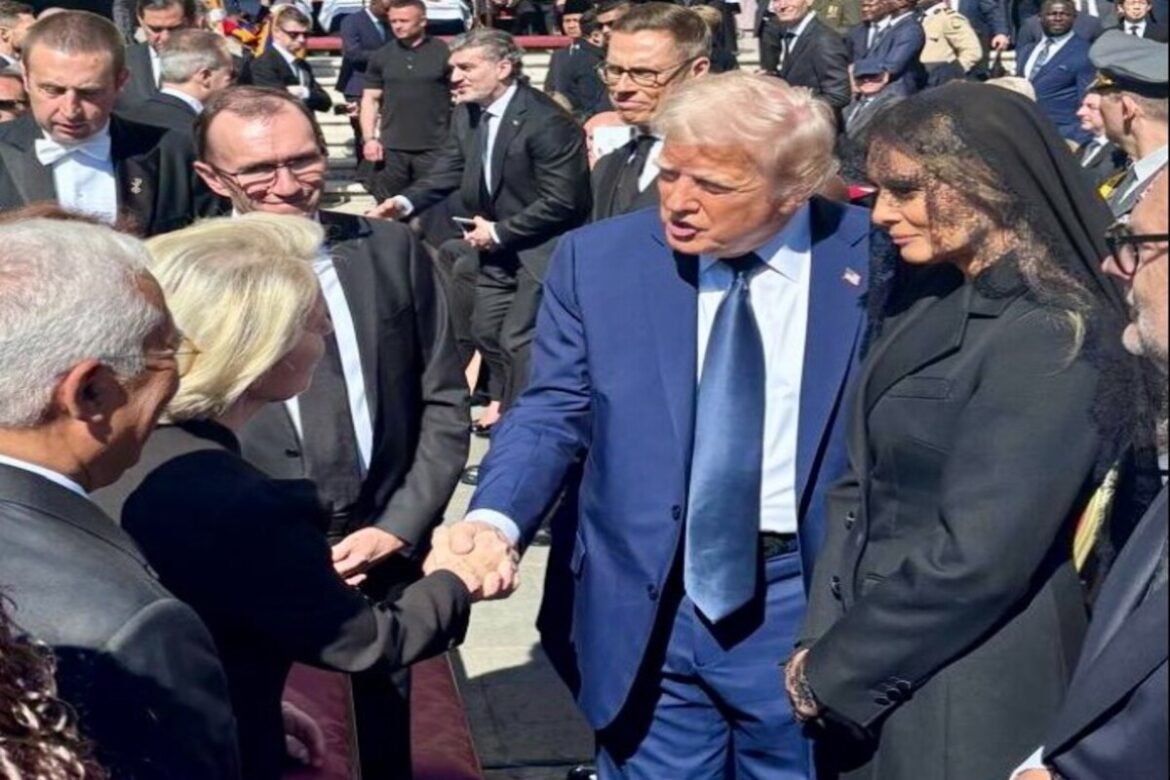 «Ιστορική Συνάντηση: Τραμπ και Φον ντερ Λάιεν Σπάσουν τον Πάγο – Δείτε τις Εικόνες!»