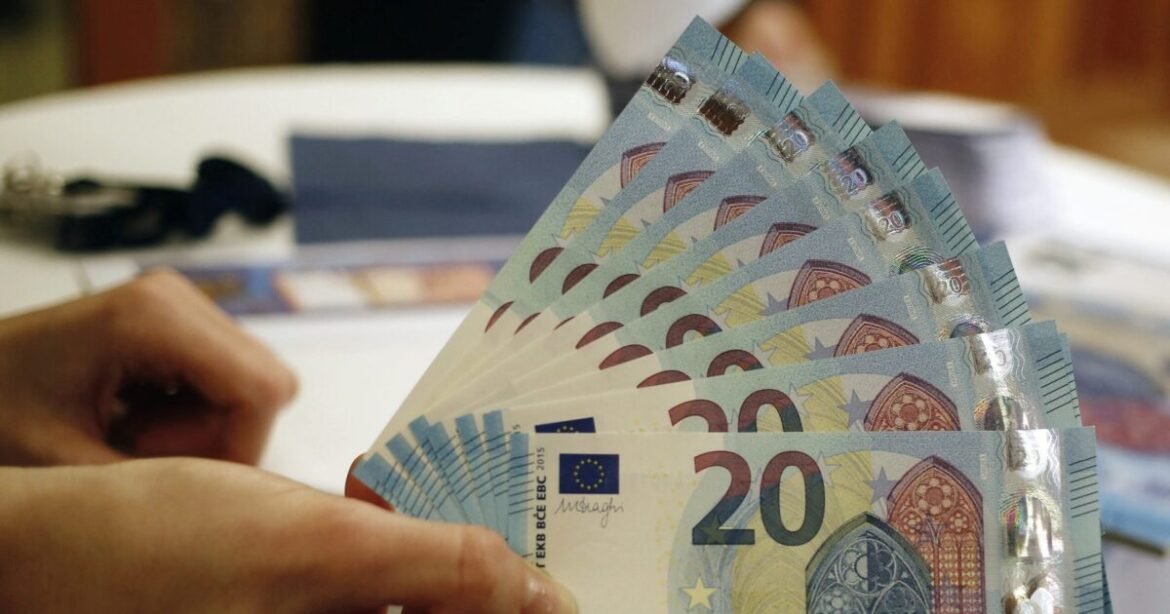 «Αναλυτικός Οδηγός: Πληρωμές e-ΕΦΚΑ και ΔΥΠΑ από 28 Απριλίου έως 2 Μαΐου»