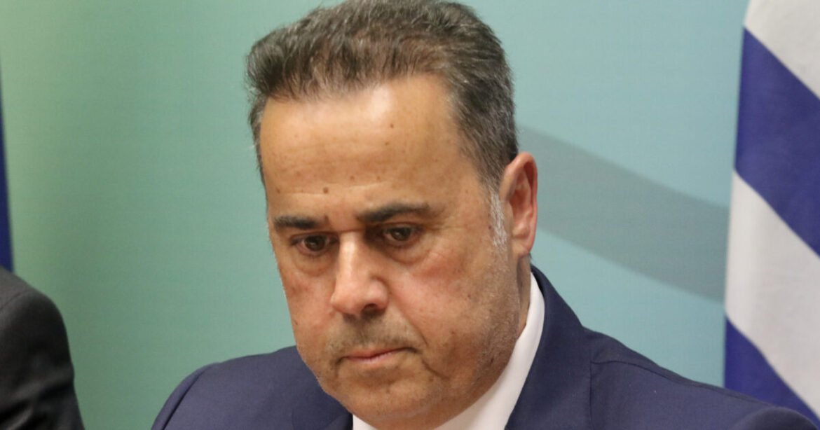 «ΥΠΕΝ: Η κυβέρνηση δεσμεύεται να μοιραστεί τους καρπούς της οικονομικής ανάπτυξης με την κοινωνία»