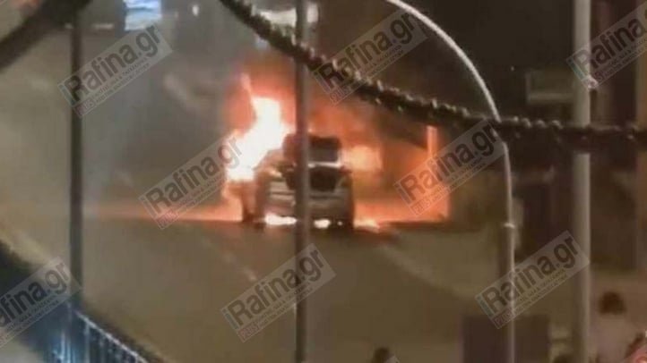 «Φωτιά στη Νέα Μάκρη: Αυτοκίνητο παραδόθηκε στις φλόγες – Η πυροσβεστική έσπευσε άμεσα! (Βίντεο)»