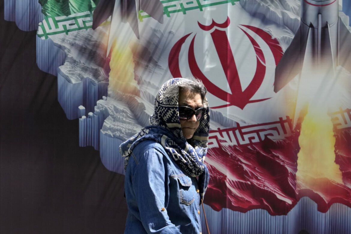 «Τρίτος γύρος συνομιλιών για τα πυρηνικά του Ιράν: Η Τεχεράνη ανοίγει την πόρτα σε παράταση»