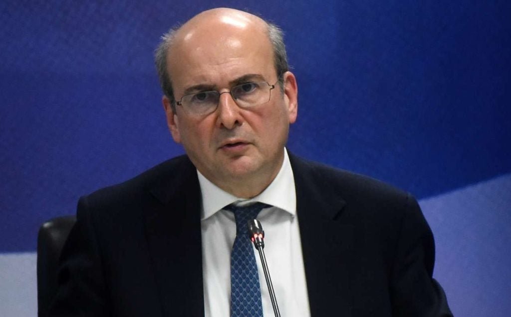 Χατζηδάκης: Νέα μέτρα στήριξης για τη μεσαία τάξη έρχονται τον Σεπτέμβριο!