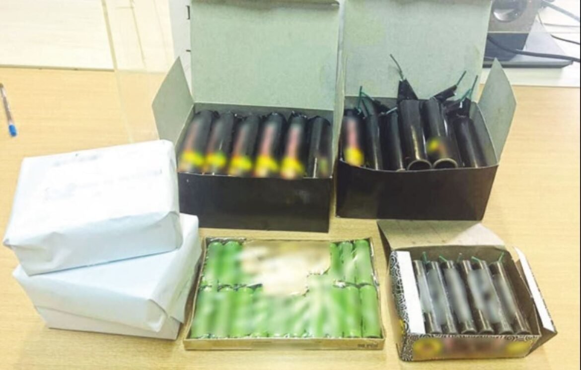 «Αποκαλύπτοντας το Λαθρεμπόριο Κροτίδων: Μυστικά και Διαδρομές»