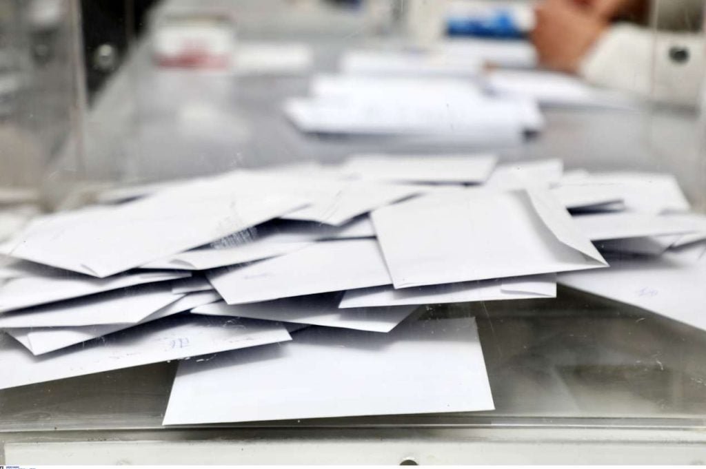 Δημοσκόπηση Pulse: Η ΝΔ Κερδίζει Έδαφος – Θετική Αντίκτυπος από τα Νέα Μέτρα!