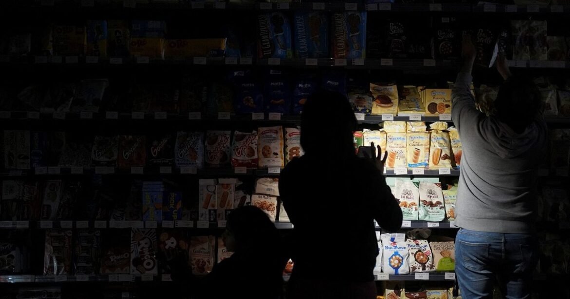 «Η Πρόκληση ενός Πλήρους Μπλακ Άουτ στην Ελλάδα: Δυσκολίες και Δυνατότητες»