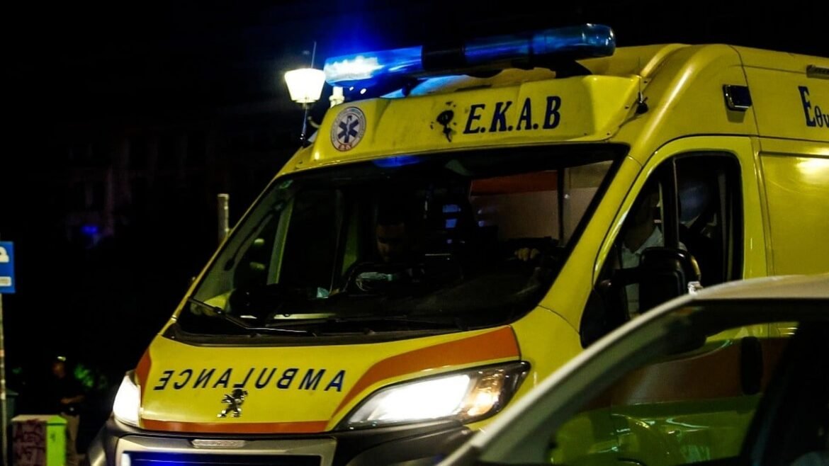 Σοβαρό τροχαίο στην Ηλεία: Στην ΜΕΘ 16χρονος έπειτα από σύγκρουση μηχανής με αυτοκίνητο στην Βάρδα