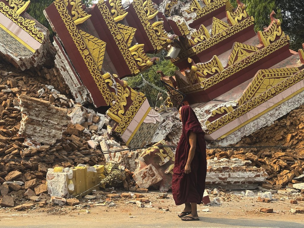 «Μιανμάρ: Σεισμός-Σφαγή με πάνω από 2.000 θύματα και γεμάτα κρεματόρια»