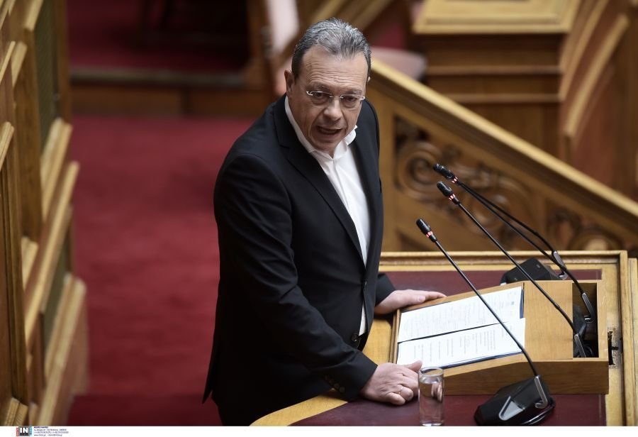 Φάμελλος: Ο Μητσοτάκης και το Πρωταπριλιάτικο Ψέμα για τον Κατώτατο Μισθό ως 13ο Μισθό!