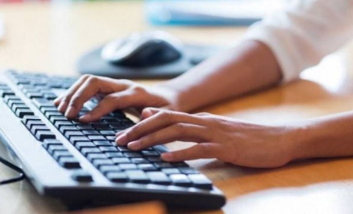 «Σοκ στην Πάτρα: Δημόσια Υπηρεσία Λειτουργεί Χωρίς Ρεύμα – Αποκαλύψεις Υπαλλήλων»