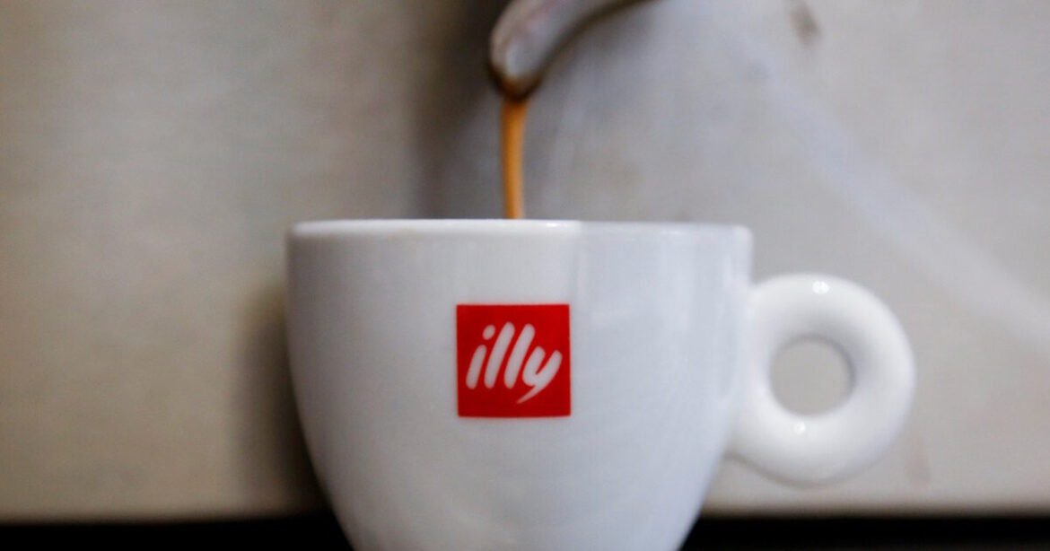 Illy: Η Αύξηση Τιμών στον Καφέ λόγω Δασμών Τραμπ Ανατρέπει την Αγορά!
