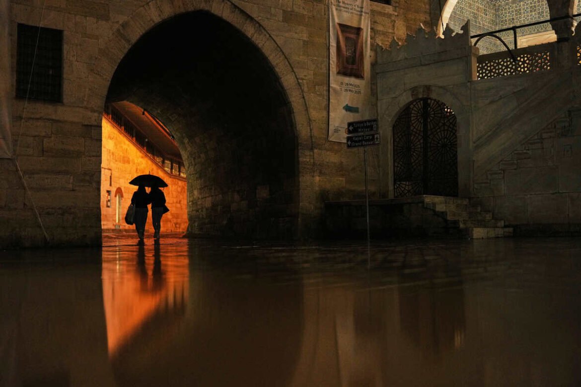 «Μποϊκοτάζ κατά Τουρκίας: Η Εισαγγελία προειδοποιεί για το ‘έγκλημα’ της σύλληψης Ιμάμογλου»