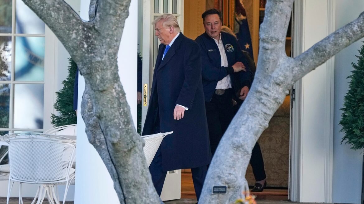 «Τραμπ: Ήττα στο πρώτο «crash test» – Οι Δημοκρατικοί θριαμβεύουν στο Ουισκόνσιν παρά την υποστήριξη Μασκ»