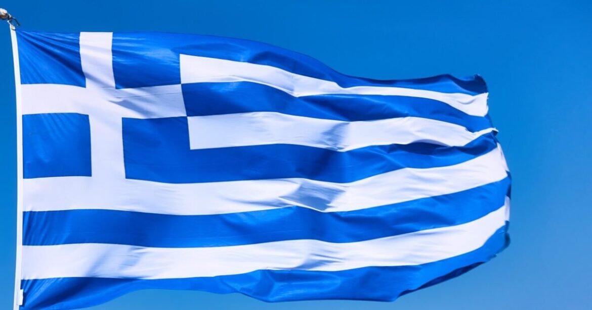 Δασμοί Τραμπ: Ποιες είναι οι επιπτώσεις στην ελληνική οικονομία; Αναλύσεις και θέσεις από το ΥΠΟΙΚ