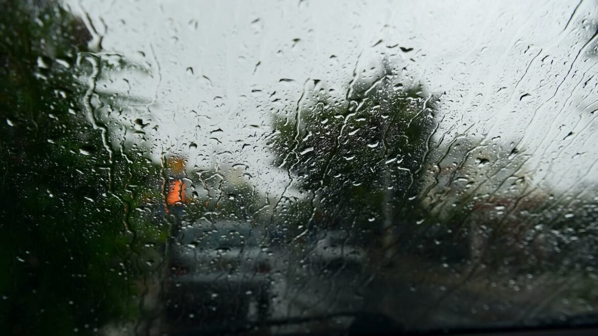 «Καιρός: Μουντός και βροχερός ο ουρανός – Πού αναμένονται χιονοπτώσεις»