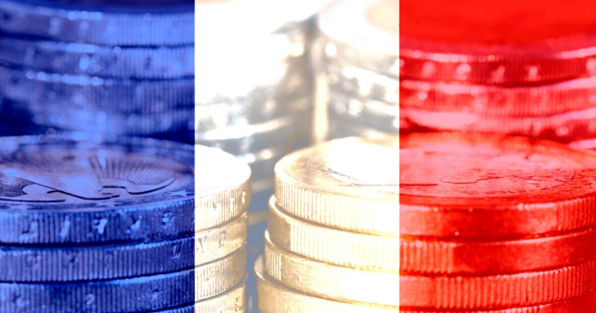 «Γαλλία: Υψηλότερα ελλείμματα στον ορίζοντα αν οι δασμοί πλήξουν την οικονομία – Αποκλεισμένες νέες περικοπές»