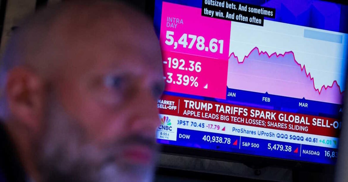 Wall Street: Καταστροφή στη χρηματιστηριακή αγορά – Ο Dow Jones χάνει πάνω από 1.700 μονάδες εν μέσω παγκόσμιου πολέμου δασμών!