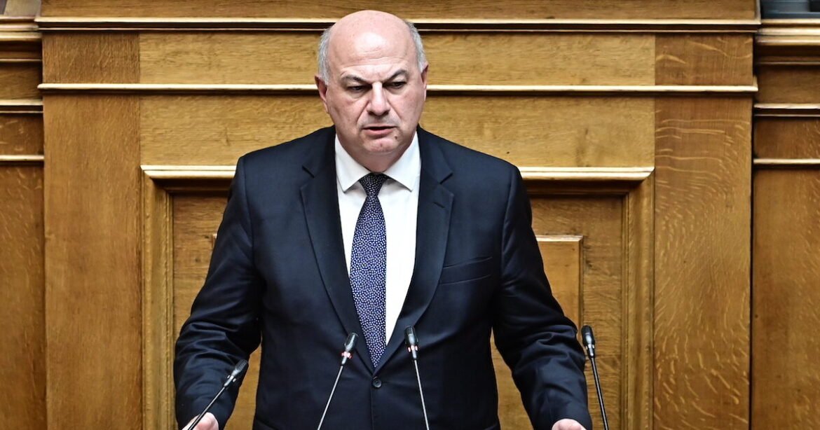 Τσιάρας: Οι Τρεις Στρατηγικές για την Αντιμετώπιση των Δασμών Τραμπ στις Αγροτικές Εξαγωγές