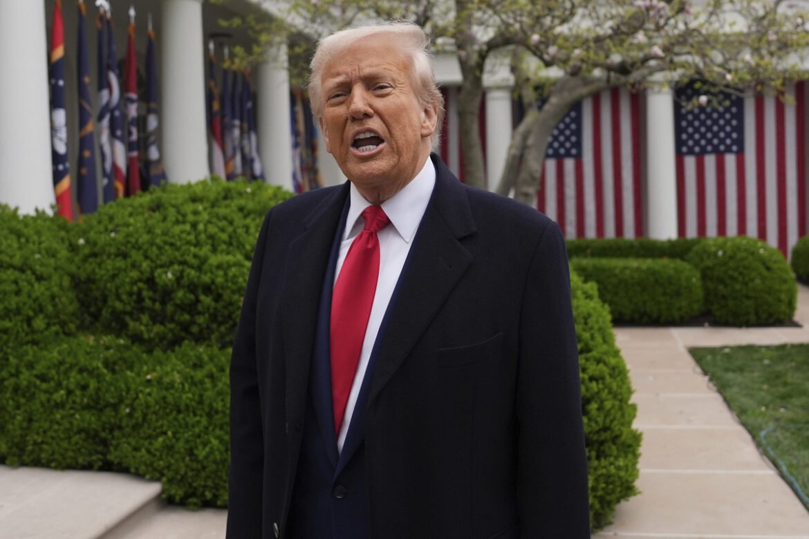 «Συναγερμός για τις κρατικές δαπάνες: Ο Ντόναλντ Τραμπ ανακοινώνει δραστικές περικοπές 163 δισ. ευρώ!»