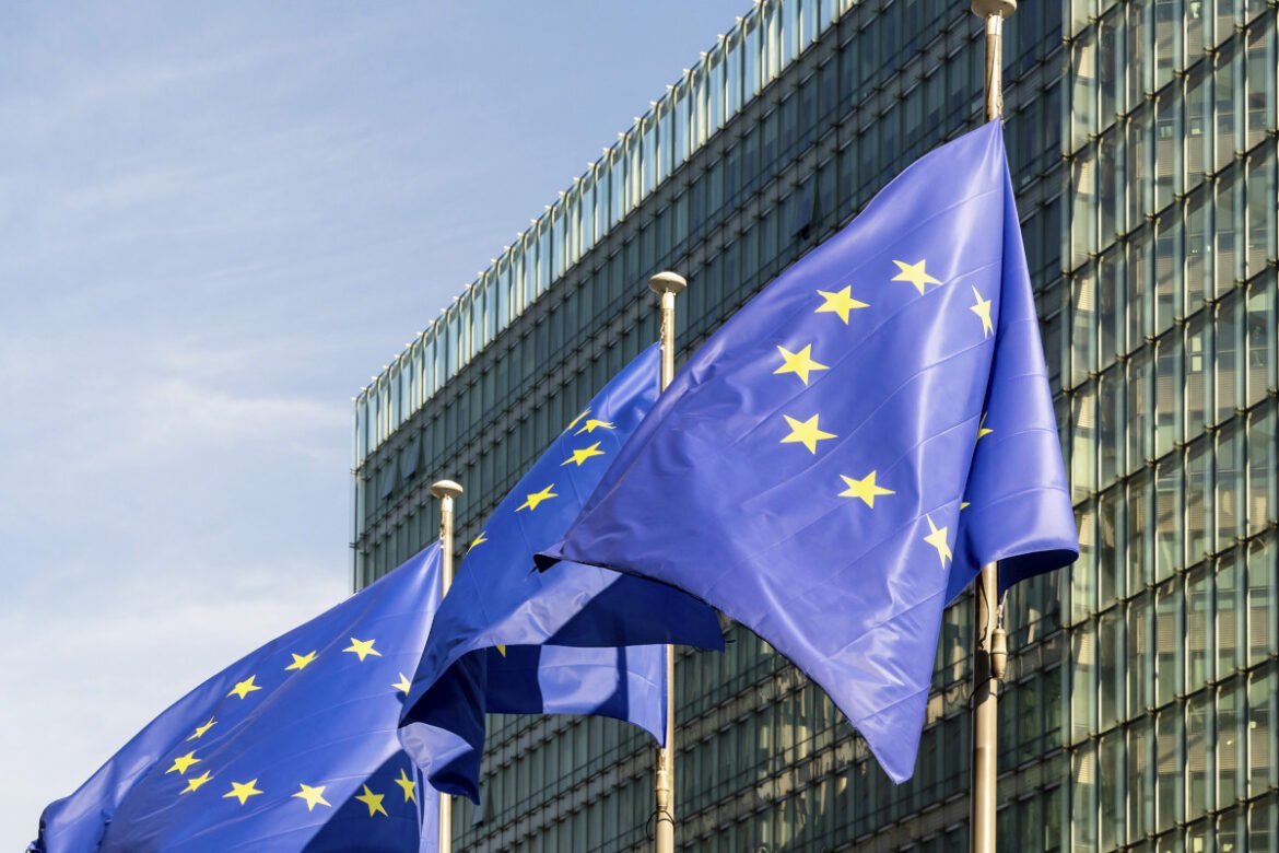 «ΕΕ: Νέοι Δασμοί 25% σε Αμερικανικά Προϊόντα από 16 Μαΐου – Ποια Προϊόντα Γλιτώνουν»