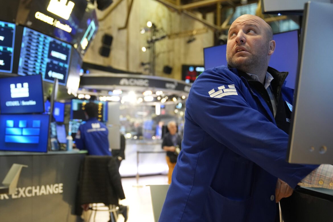 «Πυρηνικός Χειμώνας στην Οικονομία: Το Τρενάκι του Τρόμου για τις Μετοχές της Wall Street»