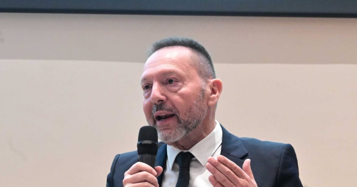 «ΤτΕ: Προειδοποίηση για τους Δασμούς – Η Επείγουσα Ανάγκη Ενίσχυσης της Εξωστρέφειας στην Ελληνική Οικονομία»