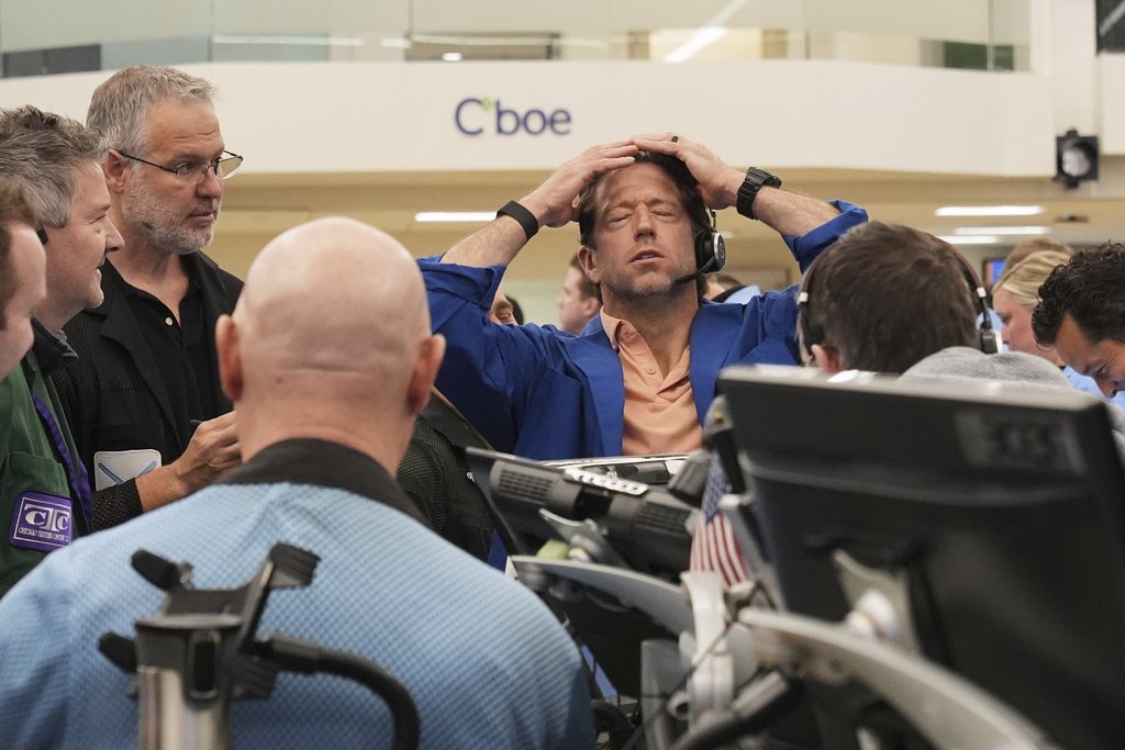 «Σεισμός στις Αγορές: Κατακλυσμός Απωλειών στα Χρηματιστήρια λόγω του 104% Δασμού στην Κίνα»