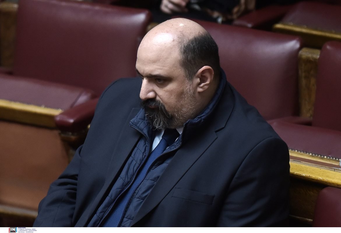 Σκηνές έντασης στην Προανακριτική Τριαντόπουλου: Αποχή τεσσάρων ανεξάρτητων από την κρίσιμη ψηφοφορία!