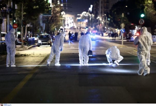 «Σοκ στην Hellenic Train: Έκρηξη βόμβας και οι έρευνες των αρχών για το κίνητρο πίσω από το χτύπημα»