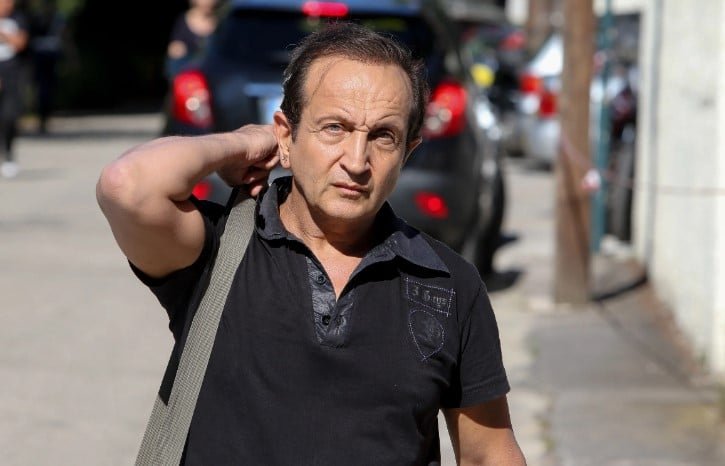 «Σπύρος Μπιμπίλας: Αποκαλύψεις για το αινιγματικό σημείωμα προς τον Πέτρο Φιλιππίδη ως «ο Μπιμπιλοτός»»