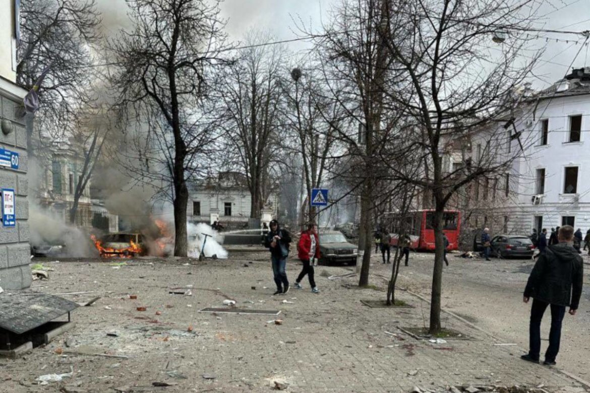 «Σοκ στην Ουκρανία: Πυραυλική επίθεση στη Σούμι – Δεκάδες θύματα σύμφωνα με τον δήμαρχο (Εικόνες, Βίντεο)»