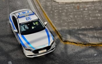 Κρήτη: Παραλίγο τραγωδία σε οικογενειακό τραπέζι – Πυροβόλησε την αδελφή του ενώ περιεργαζόταν το όπλο