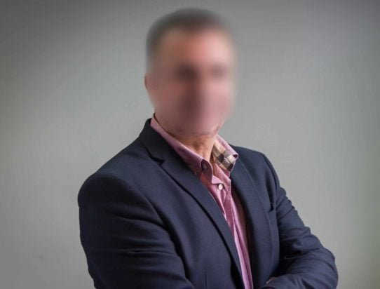 «Σοκ στον Άλιμο: Καθηγητής Γυμνασίου ομολογεί ασέλγεια σε μαθήτριες – Η αποκαλυπτική συμπληρωματική του απολογία»