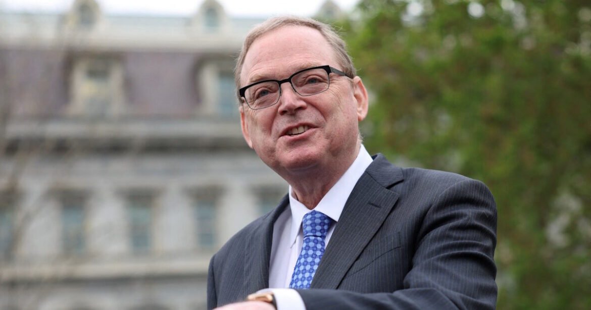 «Σημαντικές Εμπορικές Συμφωνίες στον Ορίζοντα: Αποκαλύψεις από τον Οικονομικό Σύμβουλο του Λευκού Οίκου»