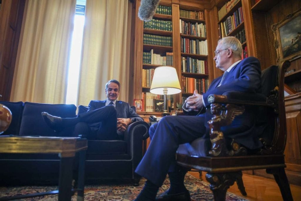 «Η Ιστορική Στιγμή: Παγκόσμια Ημέρα Ελληνικής Γλώσσας και η Συνάντηση Μητσοτάκη-Τασούλα στο Προεδρικό»