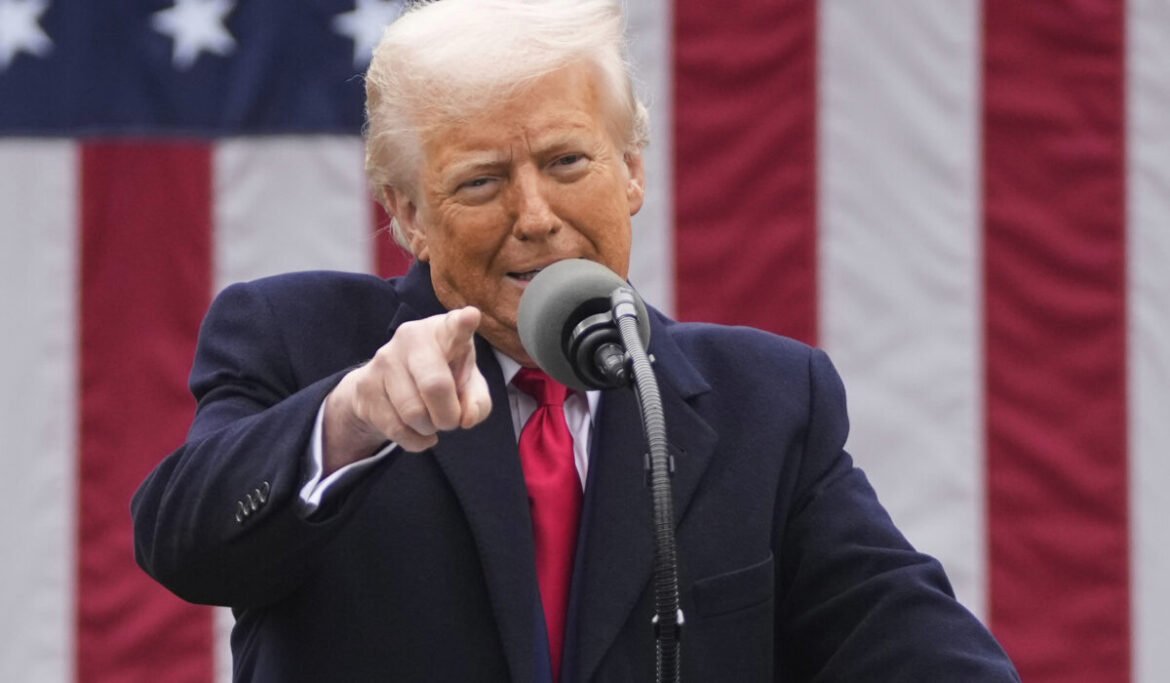 «Λευκός Οίκος: Απαιτείται Μετάνοια από το Χάρβαρντ – Η Σφοδρή Αντιπαράθεση με τον Τραμπ»