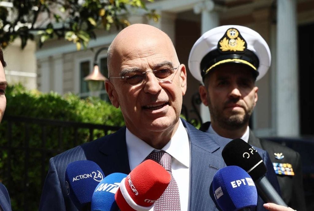 «Δένδιας μετά το ΚΥΣΕΑ: Η αγωνία των κομμάτων να αποφύγουν τα εθνικά θέματα»