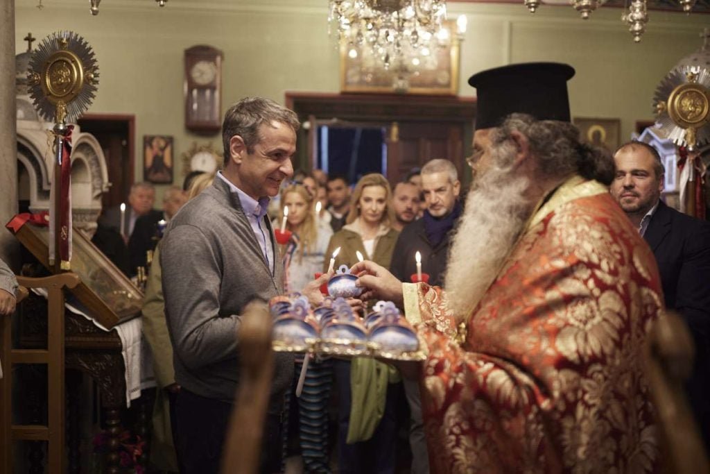 «Πάσχα με Στρατηγική: Πού θα Γιορτάσουν οι Πολιτικοί Αρχηγοί»