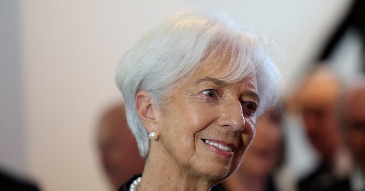 Πώς η Μείωση Επιτοκίων της ΕΚΤ Επηρεάζει την Ελληνική Οικονομία σε Καιρούς Εμπορικού Πολέμου