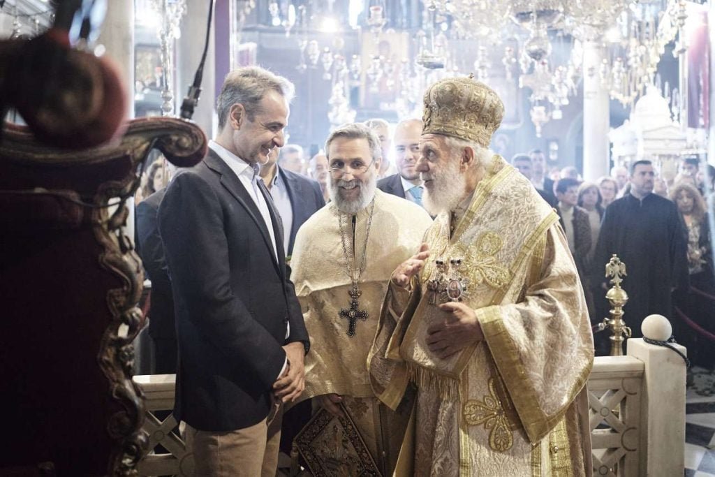 «Πρωθυπουργός στην Τήνο για την Πρώτη Ανάσταση: Το συγκινητικό μήνυμα του Μητροπολίτη Σύρου»