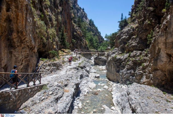 «Θρίαμβος στη Σαμαριά: Επιτυχής διάσωση Ολλανδού τουρίστα από το φαράγγι»