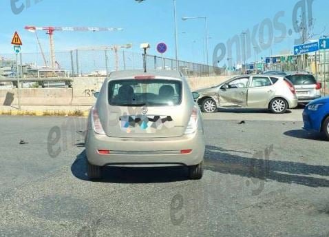 Σοκαριστικό Τροχαίο στο Μαρούσι: Δείτε τις Εικόνες από τον Αναγνώστη μας!