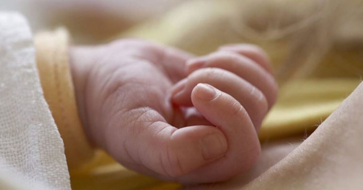 «Κεφαλονιά: Δραματική μάχη για τη ζωή 3χρονου αγοριού μετά από φλεγόμενο σπίτι στο Αργοστόλι»