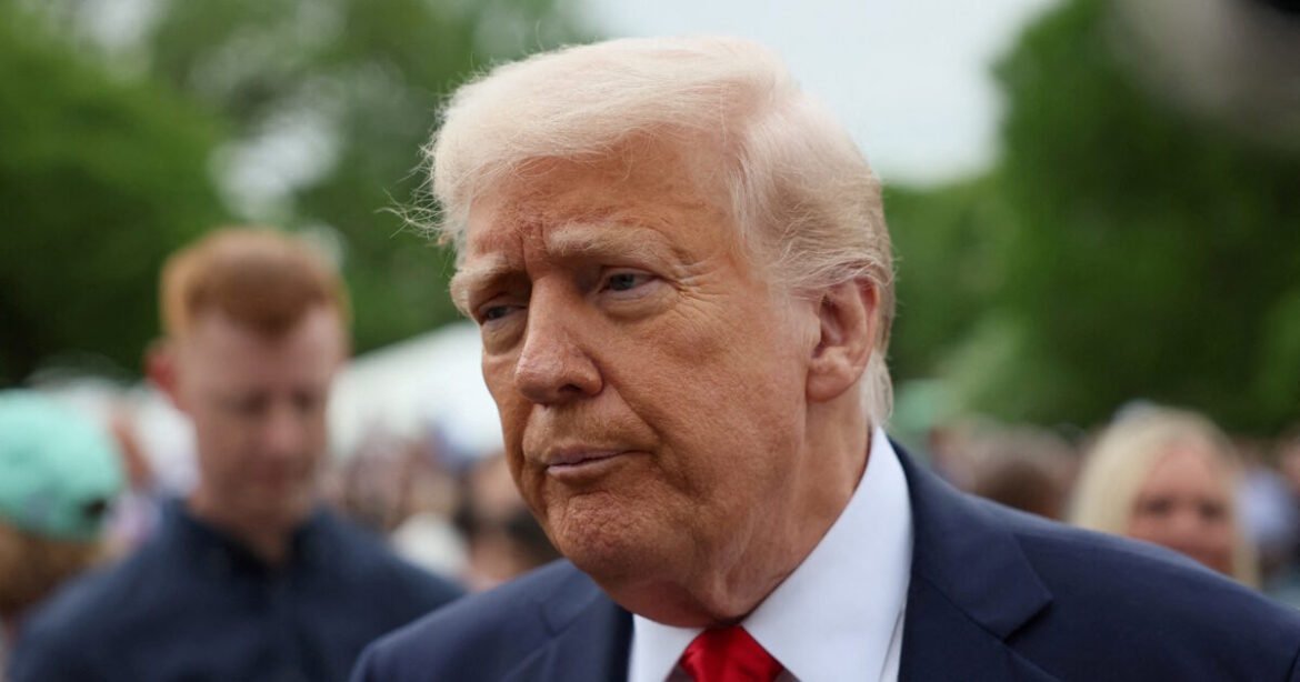 Τραμπ: Νέοι Δασμοί για Αυτοκίνητα από Καναδά – Ανοιχτό Παράθυρο για Κινέζικες Εξαιρέσεις!