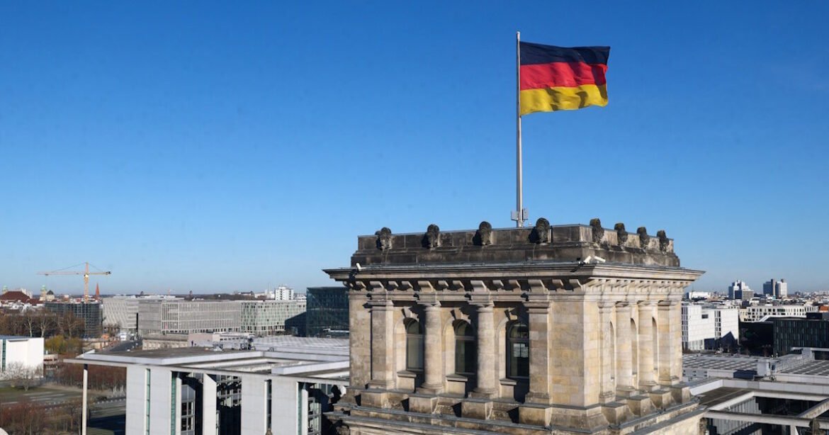 «Bundesbank: Ύφεση στην Γερμανία έως τον Ιούνιο – Τι σημαίνει για την οικονομία»