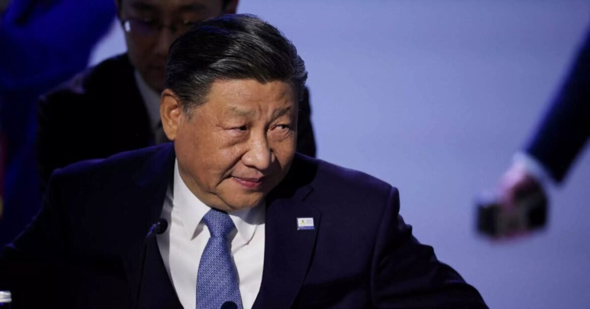 «Ο Σι Τζινπίνγκ ενισχύει τις σχέσεις με την ΕΕ καθώς οι ΗΠΑ απομακρύνονται»