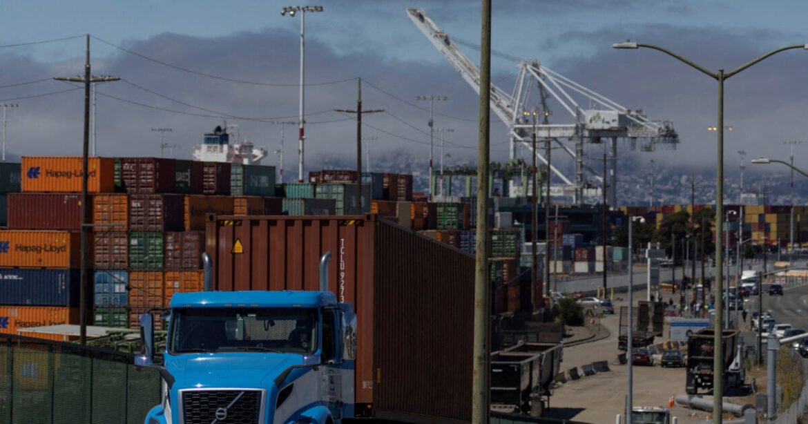 Η TFI: Πώς ο Πόλεμος των Δασμών Απειλεί την Καναδική Βιομηχανία Φορτηγών