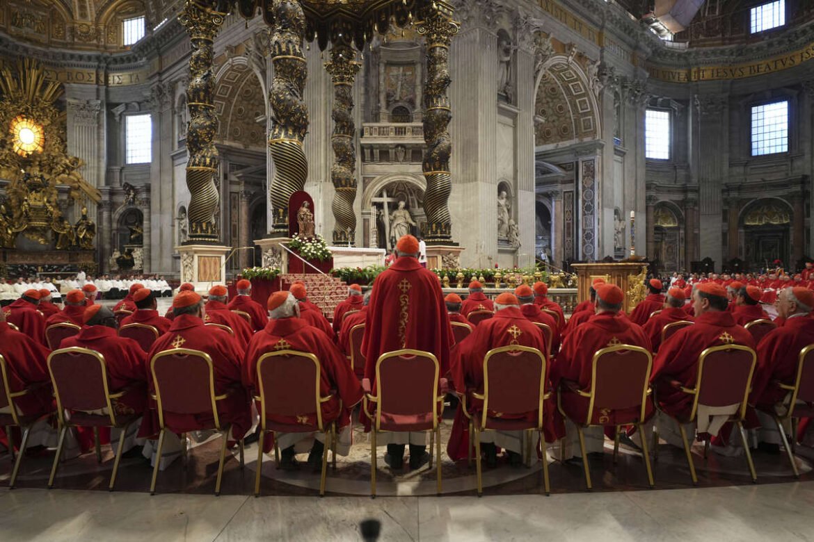 «Πάπας Φραγκίσκος: Οι Αντίπαλοι και η Στρατηγική της Διαδοχής»