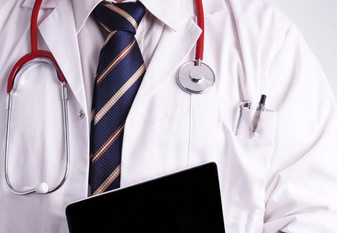 «Επαναστατική αλλαγή στο Εθνικό Σύστημα Υγείας: Αυτόματη εγγραφή προσωπικών γιατρών για όλους τους πολίτες από 1η Ιουνίου!»