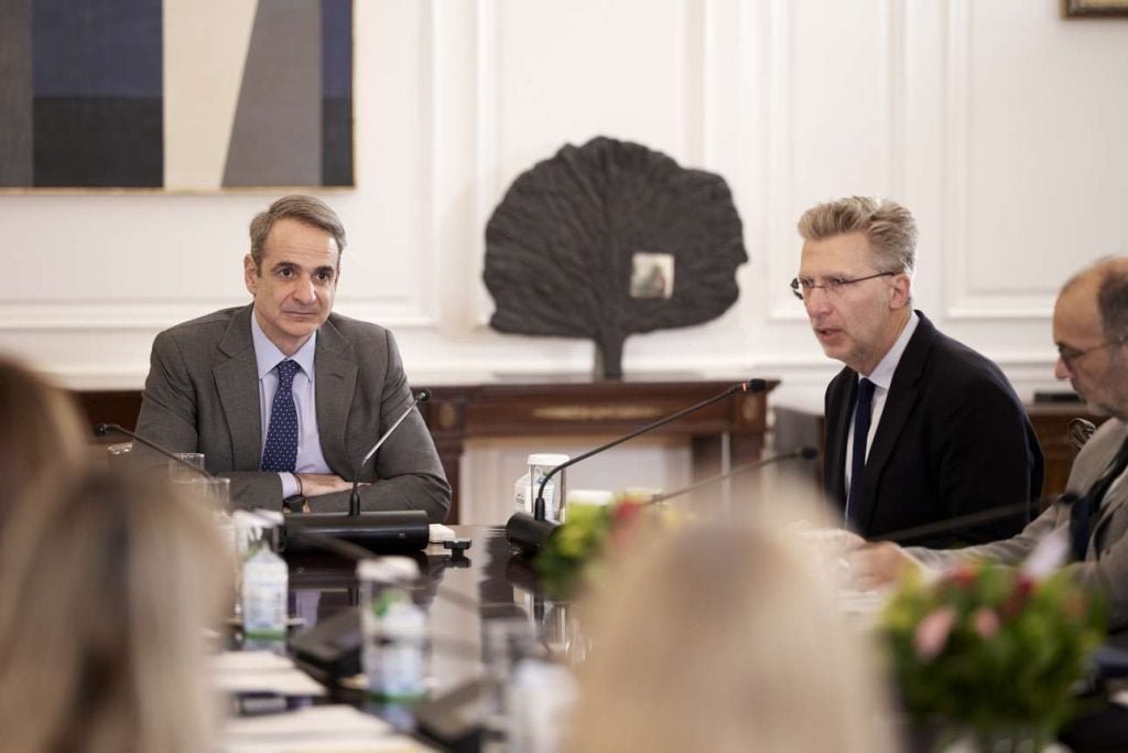 «Πρωθυπουργός: Νέο Εθνικό Σχέδιο για την Καταπολέμηση της Βίας κατά των Ανηλίκων»